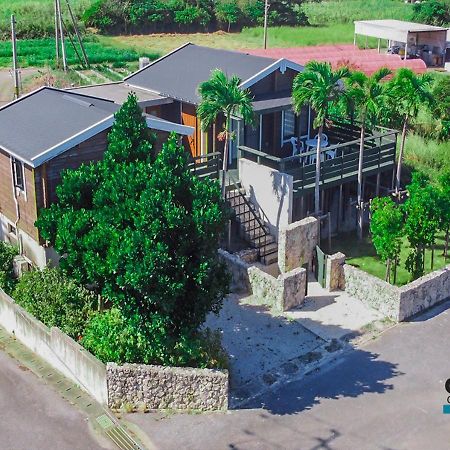 石田ヴィレッジ 満天の星空が見えるログハウスを貸し切り 宮古空港から8分 無料駐車場付 長期滞在可 Miyakojima  Екстериор снимка